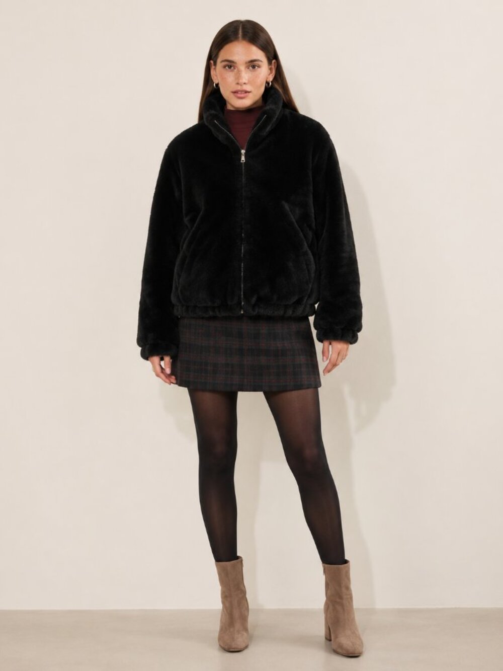 Cynthia Rowley black faux fur bomber jacket L super soft mint Mob Wife